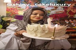 عکس لو رفته از سانسور عجیب دختر بهاره رهنما در عکس های مادرش /حیوان بازی چندش آور دختر خانم سلبریتی جنجال به پا کرد +عکس حاشیه ساز