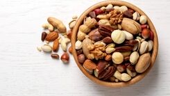 قیمت جدید آجیل و خشکبار 15 روز مانده به شب چله + جدول