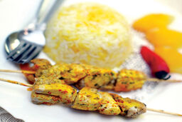 طرز تهیه کوفته مرغ با سس بادمجان +فیلم