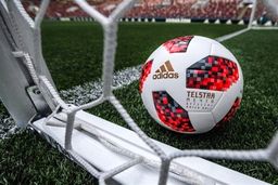 پت و‌ مت تو دنیای فوتبال +فیلم