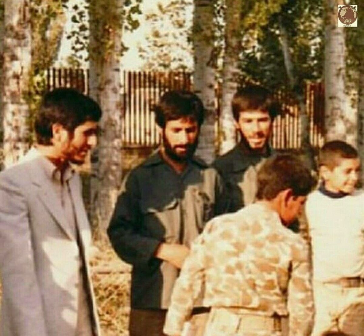 تصویری دیده نشده از احمدی نژاد در دهه شصت