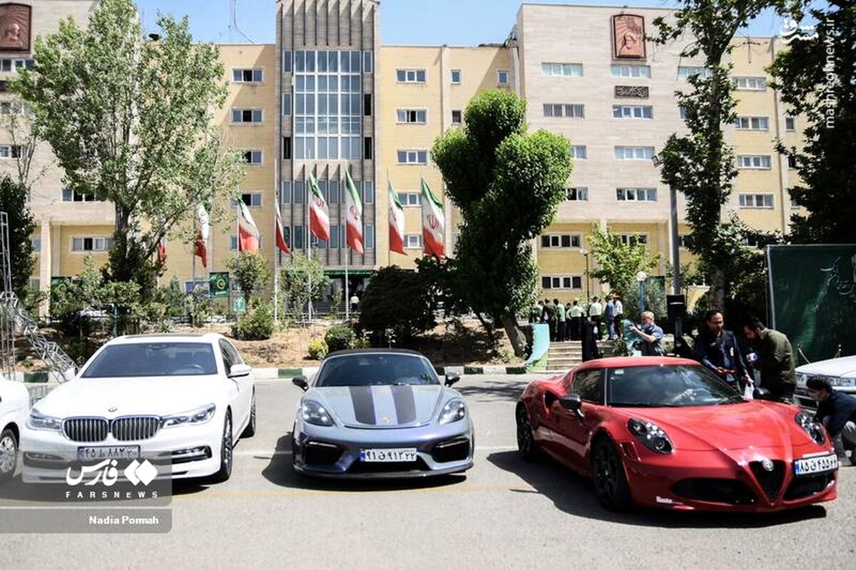 کشف خودروهای لاکچری از سارقان +عکس