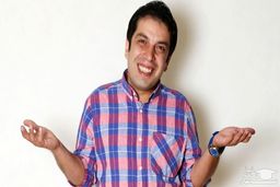 ذوق عجیب عباس جمشیدی فر موقع گرفتن این عکس سوژه شد +عکس