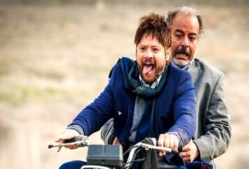 خبری که علی صادقی یک عمر پنهان کرده بود | عکسی از پسر علی صادقی بانمک‌تر از پدرش! +عکس