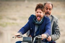 خبری که علی صادقی یک عمر پنهان کرده بود | عکسی از پسر علی صادقی بانمک‌تر از پدرش! +عکس