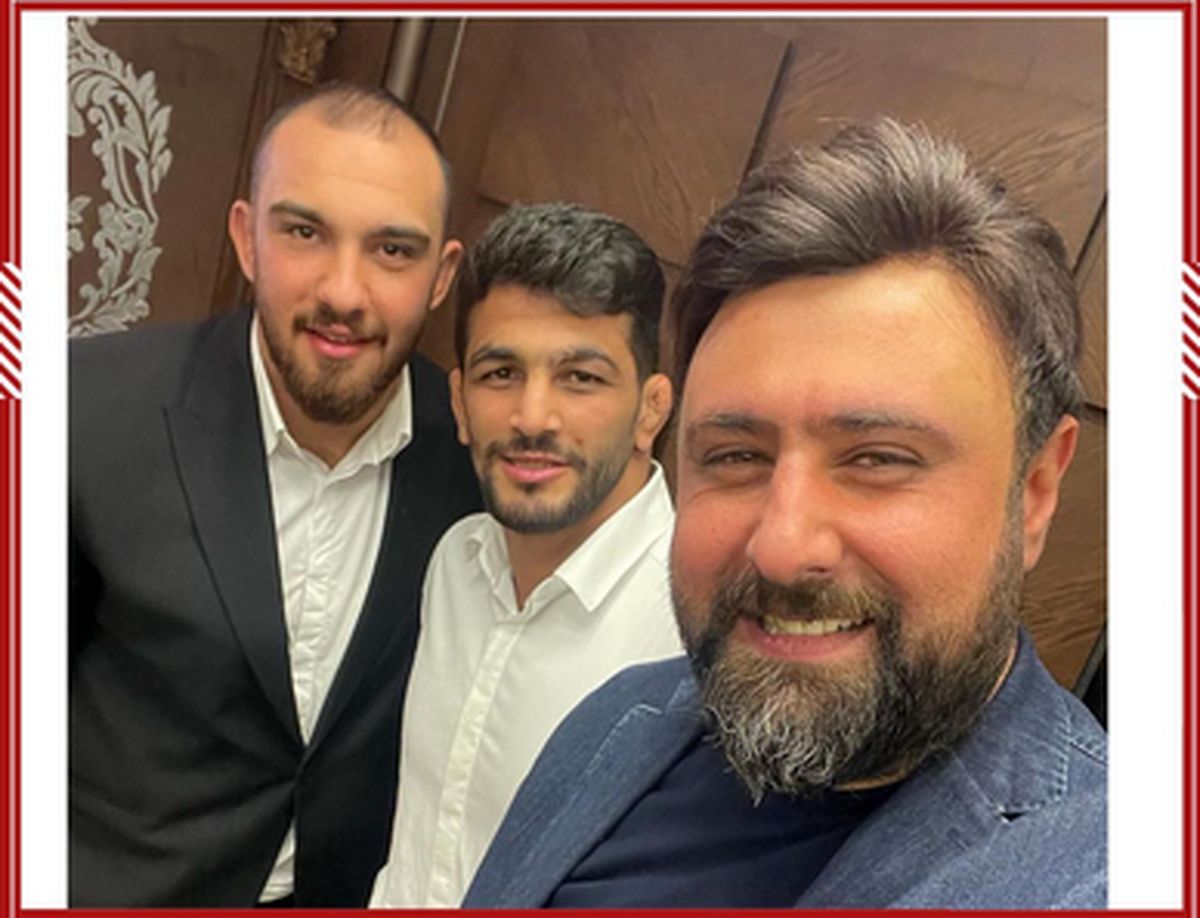 سلفی محمد علیزاده درکنار قهرمانان کشتی جهان