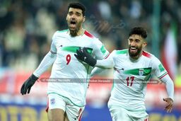 لحظه تماشایی از گل اول ایران به امارات/پیروزی پرتلفات تیم‌ملی