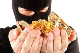 سرقت عجیب گاوصندوق از طبقه سوم!/ چگونه از طلا و دلار در خانه حفاظت کنیم؟