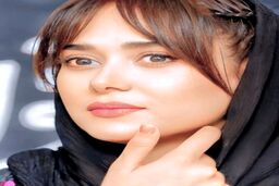 خرج میلیاردی پریناز ایزدیار برای تیپ جدیدش | خانم ها به دنبال مانتوی سنتی پریناز ایزدیار +عکس