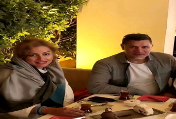 تبلیغ جواهر فروشی همسر علی دایی همه را شگفت زده کرد | جواهرات همسر علی دایی روی لباسش دوخته شد +عکس