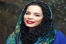 استایل شیک ملیکا شریفی‌نیا در جشنواره فیلم امسال | لباس سنتی ملیکا شریفی نیا چشم ها را خیره کرد +عکس