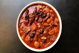 طرز تهیه خورش به و آلو | دستور این خورش سنتی خوشمزه ایرانی را از دست ندهید