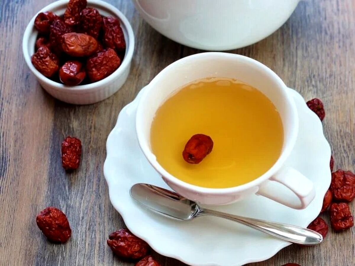 خواص دمنوش عناب و دستور تهیه آن | دستور العمل چای عناب کره‌ای