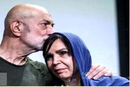 آخرین فیلم از آتیلا پسیانی درخارج از کشور | خوش و بش جالب آتیلا پسیانی با خارجی ها +فیلم