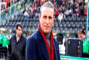 یحیی گل محمدی را برق گرفت