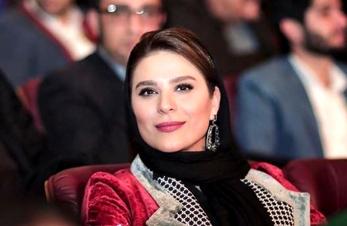 عکس لو رفته از سحر دولتشاهی هنگام آشپزی برای مهمانان معروفش!