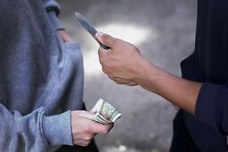نقشه بی شرمانه 3 زورگیر خشن برای پسربچه ها | دستگیر شدند