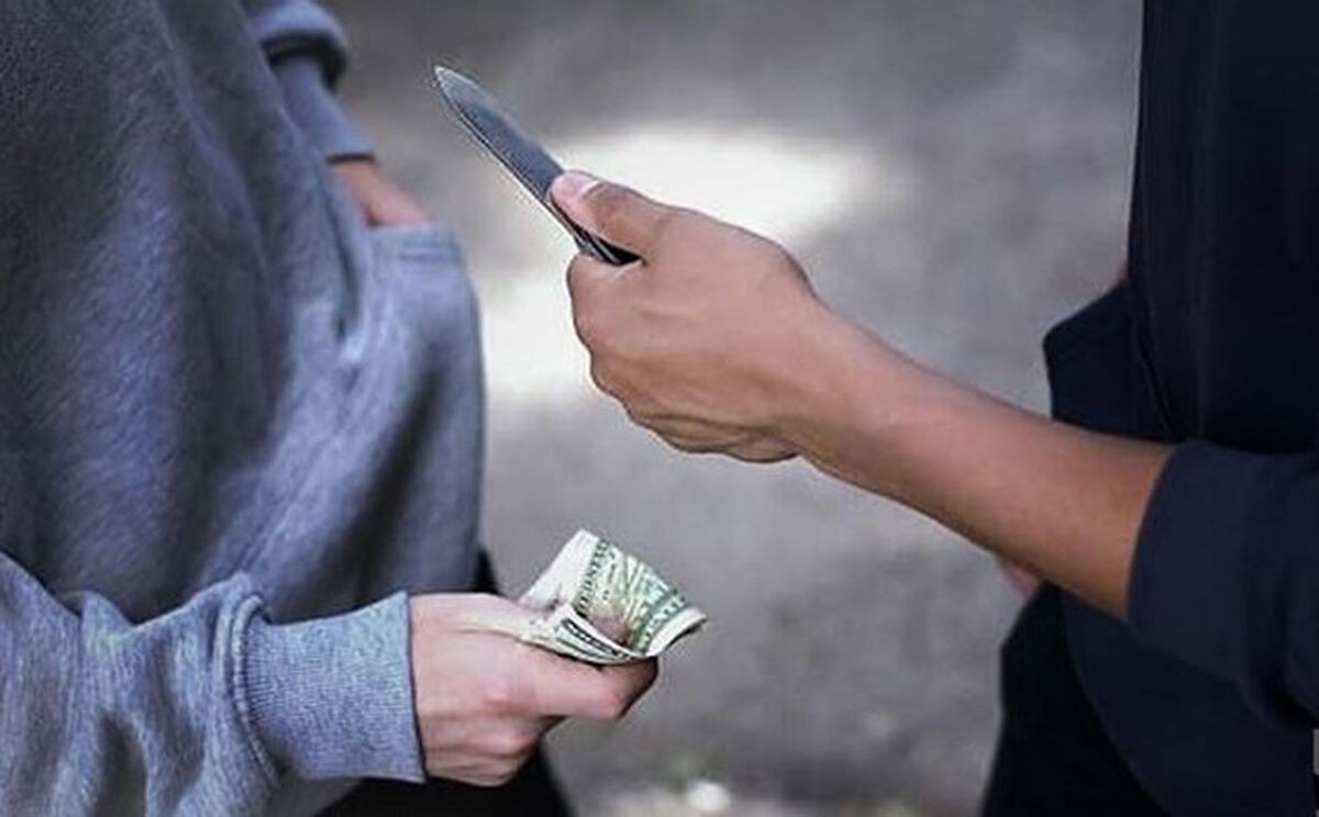 تصاویر وحشتناک از زورگیر مسلح خیابان‌های تهران| امروز به دار آویخته شد