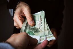جزییات ثبت نام بیمه رایگان برای کم درآمد ها