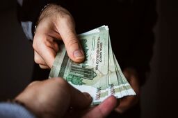 جزییات ثبت نام بیمه رایگان برای کم درآمد ها