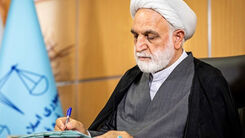 حضور رئیس عدلیه در منزل شهید سلیمانی +عکس
