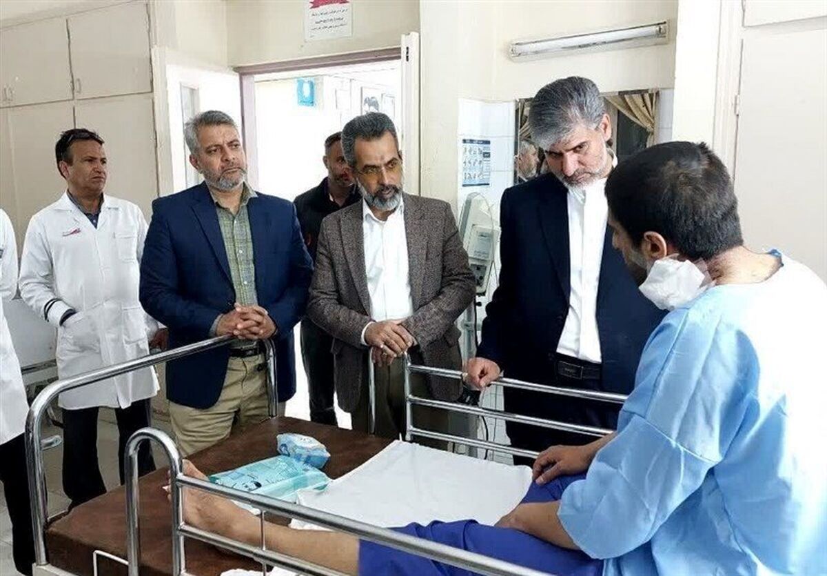 دفاع جوان کاشمری از دختران جوان در برابر ۲ مزاحم | ضربه چاقو فقط ۲ میلی متر با شاهرگ علی فاصله داشت +عکس