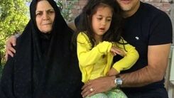 علی دایی در کنار مادر و دخترش نورا +عکس