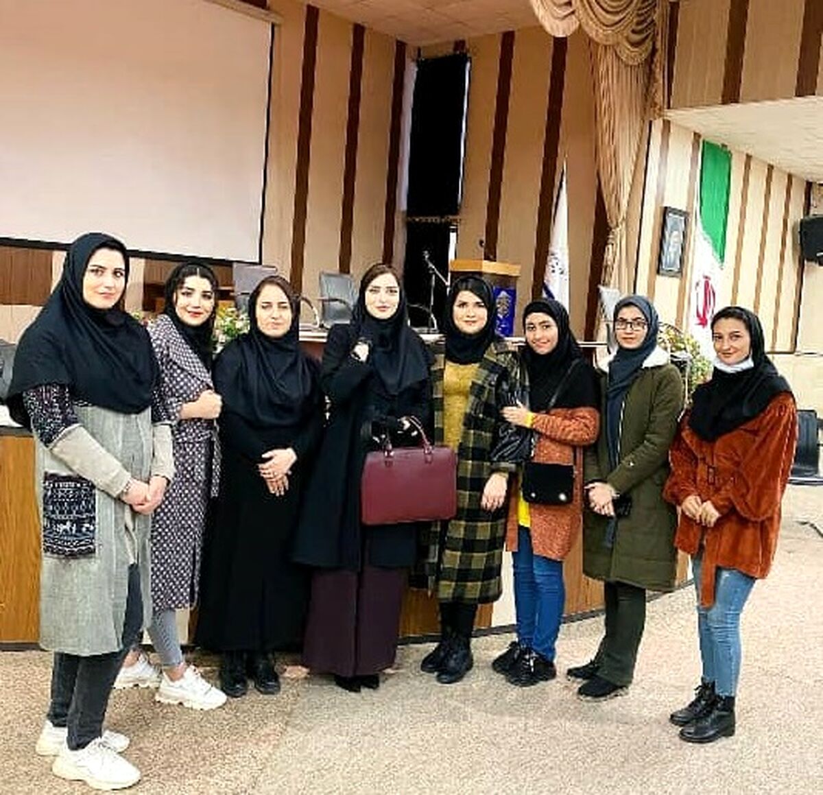 زندگینامه بهنوش طباطبایی 