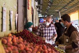 قیمت جدید میوه و سبزی در بازار امروز (۹۹/۱۱/۱۲)/قیمت موز + جدول