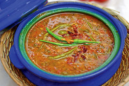 روش تهیه یک آش کم‌کالری برای وعده شام | آش گوجه‌فرنگی مخصوص تابستان