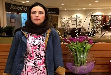 لادن سلیمانی از بازیگران زیبای ایرانی با مانتوی خاص خود زبانزد شد | لادن سلیمانی کیست؟ + عکس