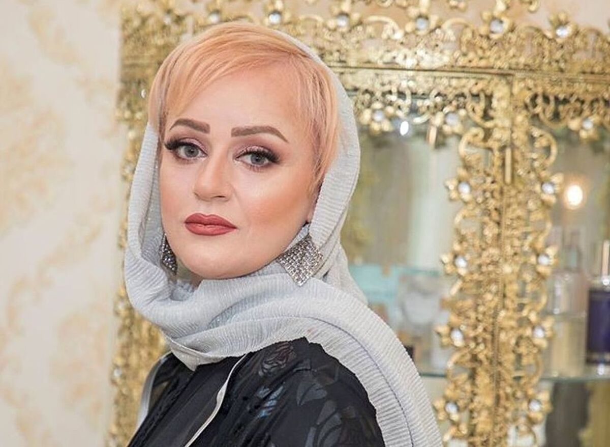نعیمه نظام دوست در لباس هندی
