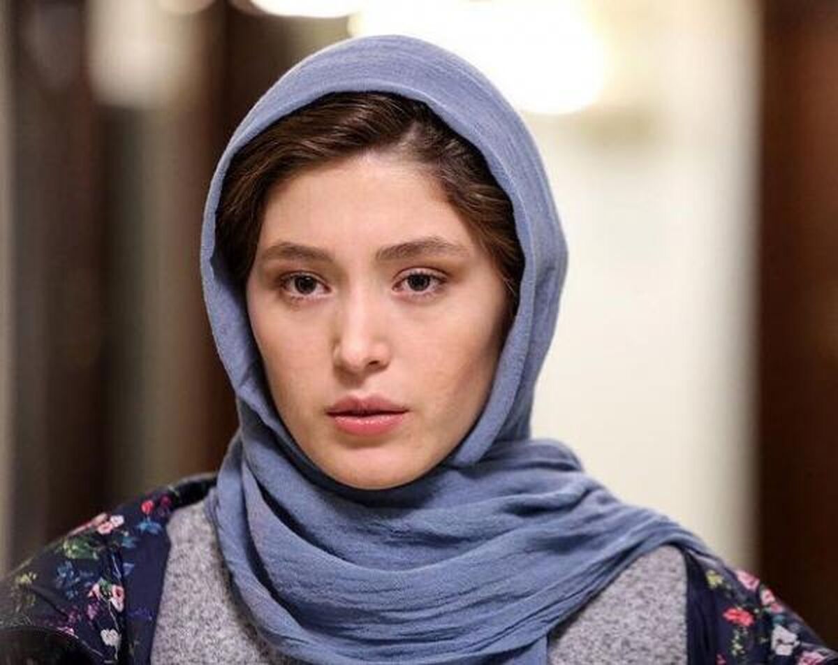 رونمایی فرشته حسینی از خواهر بازیگرش/ شباهت جالب خواهر فرشته به بازیگر سریال کره ای بازی مرکب+عکس