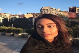دخترهای جوان به دنبال مانتوی لاکچری ترلان پروانه!+عکس