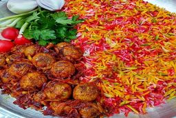 طرز تهیه یک پلوی خوشمزه و آسان برای شب یلدا | مهمانان‌تان را با این غذای خوش آب و رنگ غافلگیر کنید