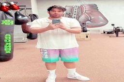 گرفتاری ناراحت کننده برای محمدرضا گلزار در کشوری غریب | ویدیو وایرال شده از چهره پریشان و شکسته محمدرضا گلزار ، خیلی دلم براتون تنگ شده +فیلم