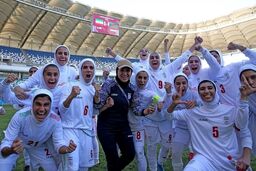 ملی پوشان فوتسال بانوان تماشاگر دیدار ایران و عراق