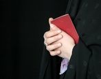 اگر هنوز شناسنامه قدیمی دارید بخوانید |  نحوه تعویض شناسنامه‌ جلد قرمز و مدارک مورد نیاز