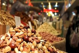 امسال با پول عیدی چه اقلامی میشه خرید ؟ | هزینه خرید گوشت و مرغ، میوه، آجیل و شیرینی و لباس شب عید