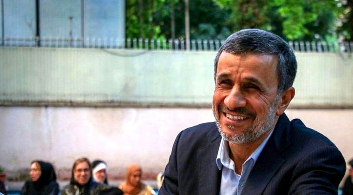 خبرفوری/محمود احمدی نژاد برای انتخابات 1400 ثبت نام کرد