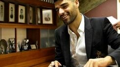 بیلیورد مهدی طارمی در بوشهر جنجال به پا کرد | دلیل عصبانیت برادر مهدی طارمی چیست ؟ + عکس