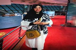 فلور نظری از بازیگری انصراف داد | فلور نظری از شغل جدید خود رونمایی کرد!