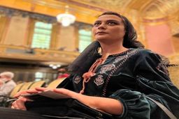 تغییر چهره باورنکردنی مارال فرجاد در برگشت به ایران/بارداری خانم بازیگر لو رفت +عکس حاشیه ساز