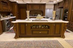 کابینت قسطی در قم با شرایط ویژه؛ اجرا توسط گروه لوکست