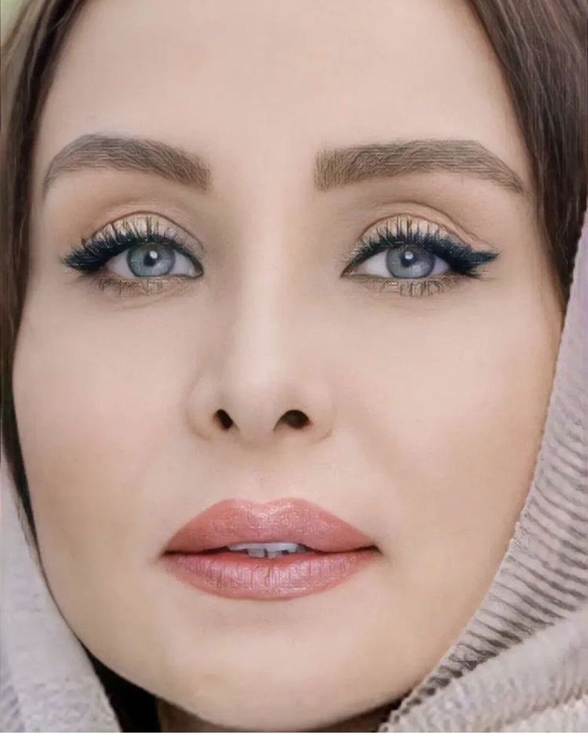 بیوگرافی حدیث فولادوند 