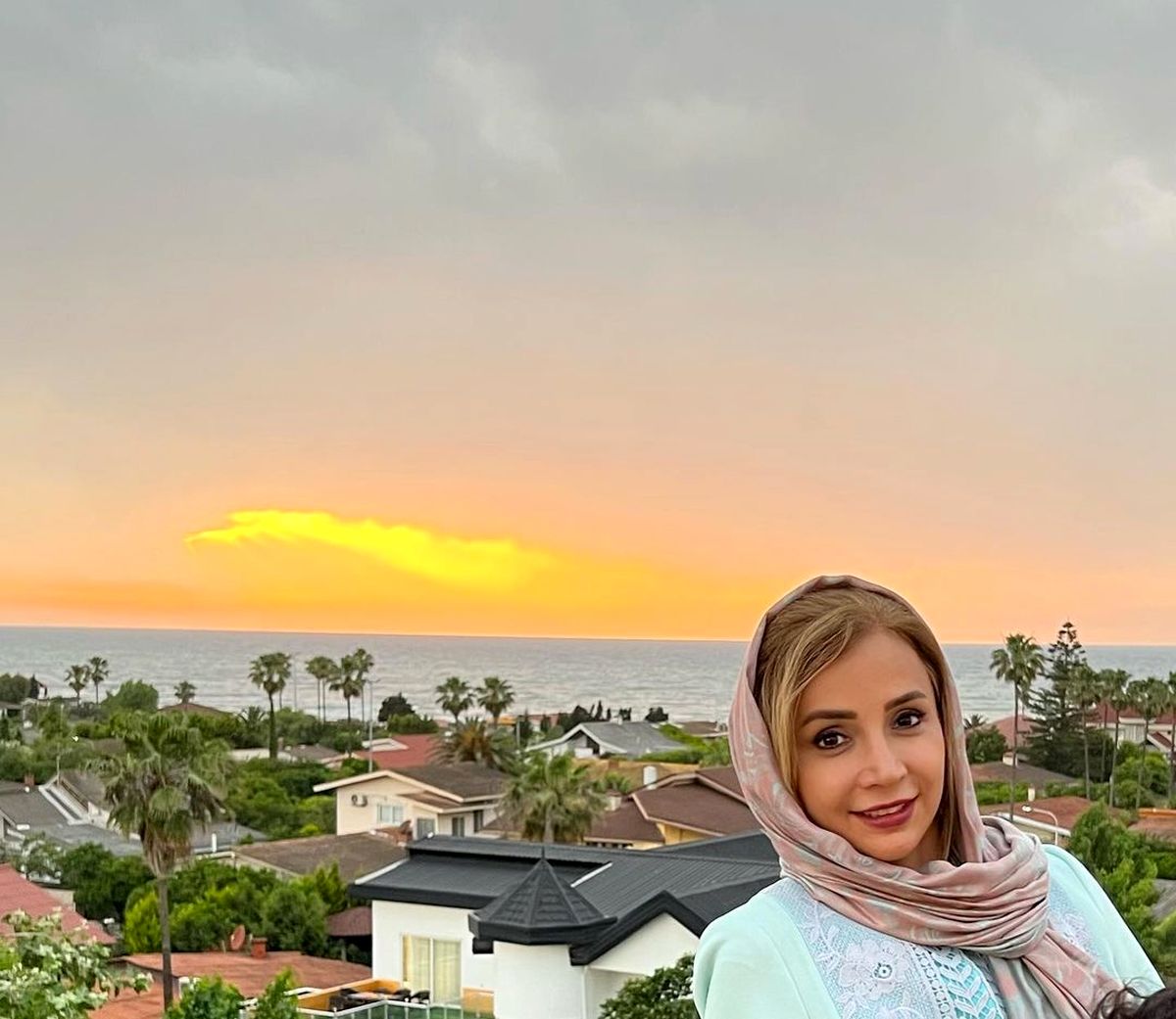 شبنم قلی خانی ایران را ترک کرد