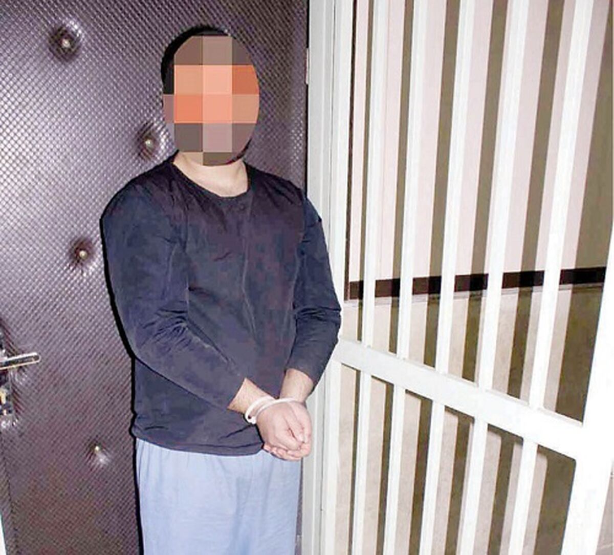مشکوک شدن همسایه ها به حمل فرش/کشف جسد مردی در شهریار +عکس