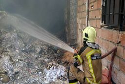 انفجار هولناک امروز صبح در خیابان امیریه | ۱۲ مغازه نابود شدند + فیلم