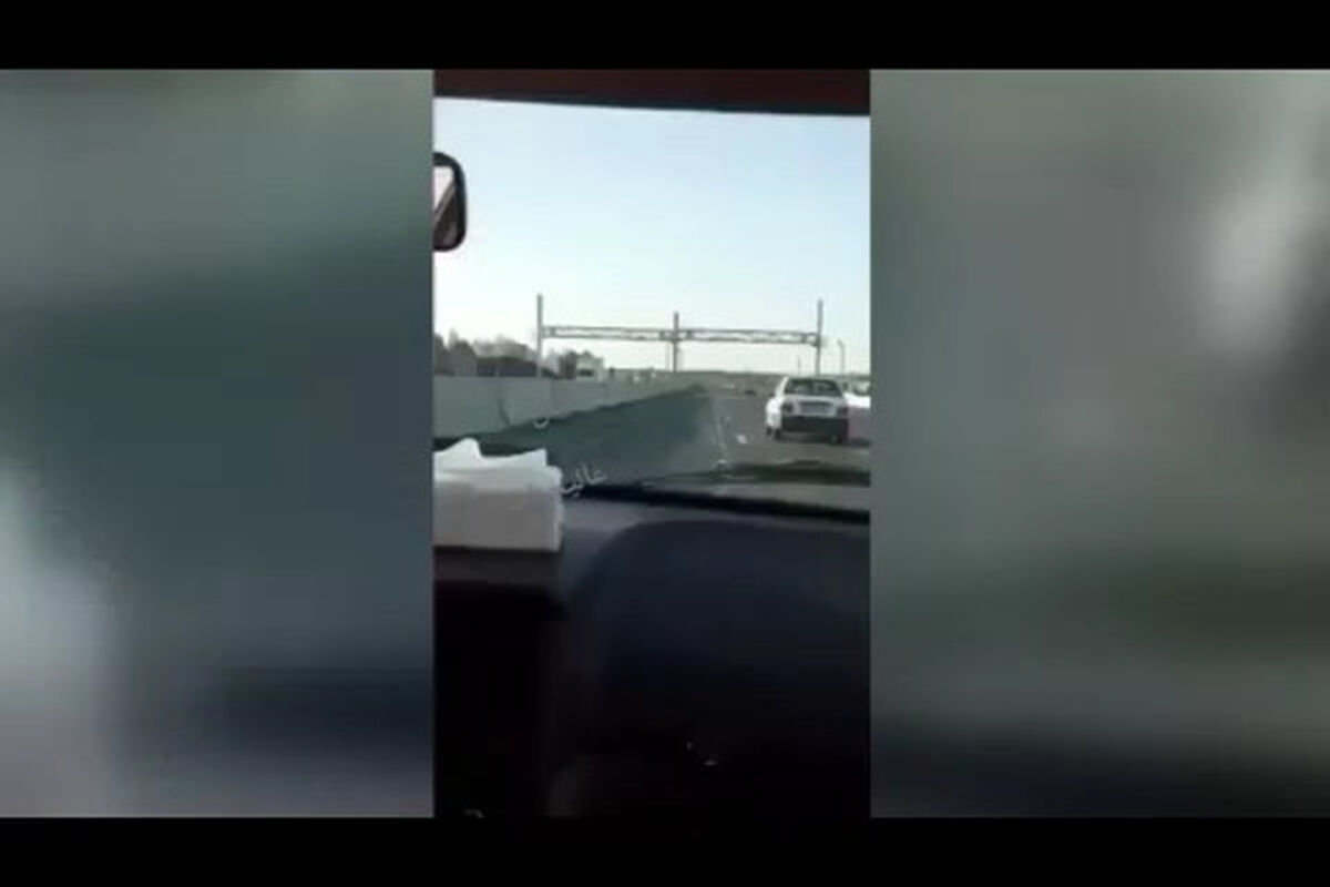 لحظه هولناک تصادف با یک پراید وسط اتوبان +فیلم